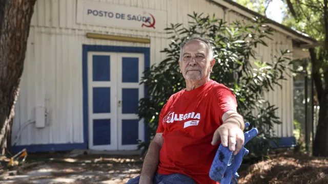 
                    Dos desmaios à Covid-19: João Camilo foi médico nos 50 anos de Avante
                