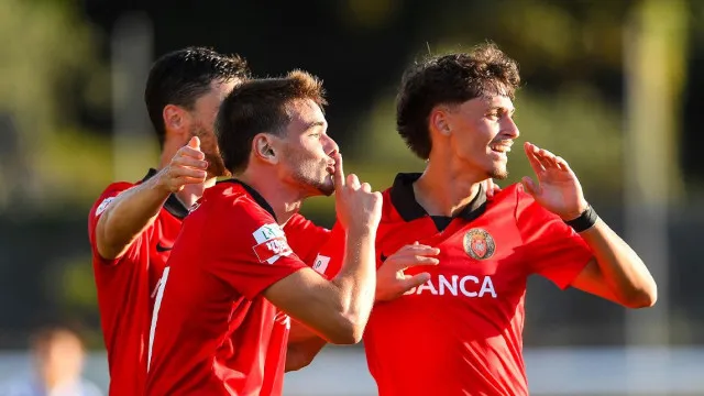 
                    II Liga: Penafiel superior impôs-se fora ao FC Porto B
                