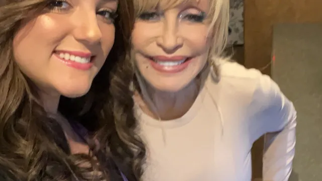 
                    Dolly Parton sepultada em cerimónia privada. 