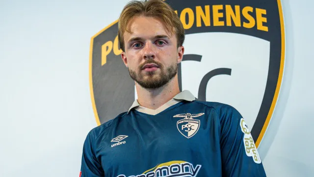 
                    Oficial: Georgii Tunguliiadi assina pelo Portimonense por três épocas
                