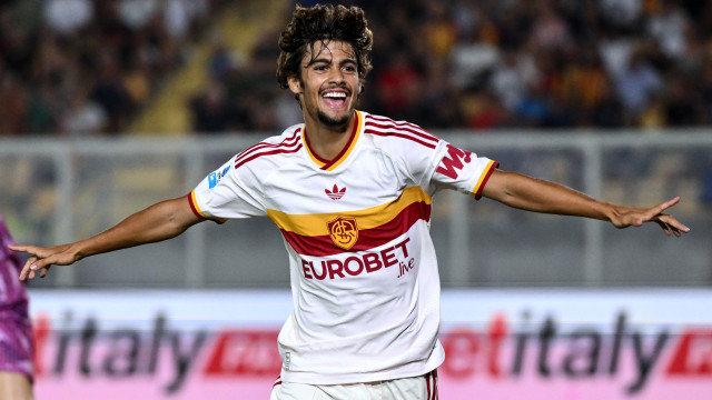 AS Roma volta a vencer (com Mora em destaque) e mantém-se líder em Itália
