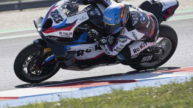 
                    Superbike: Miguel Oliveira volta à ação após as férias. Os horários
                