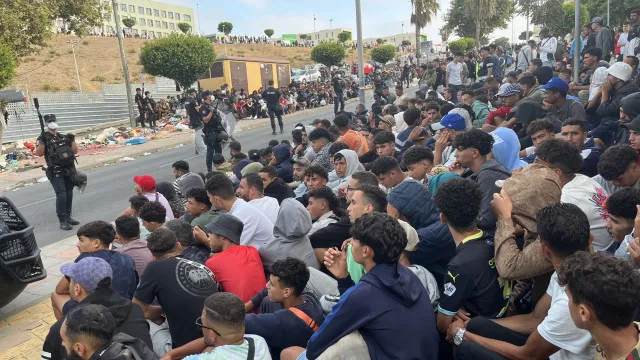 
                    Ceuta diz que só haverá normalidade com repatriamento de migrantes
                