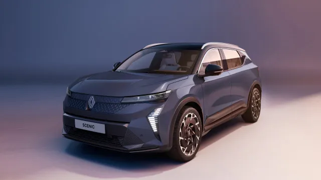
                    Renault Scenic elétrico vai chegar mais longe e carregar mais rápido
                