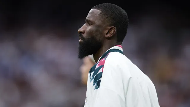 
                    Defesa do Real Madrid Antonio Rüdiger retira-se da seleção alemã
                