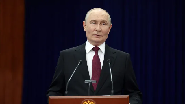 
                    Putin concorda em retomar as negociações de paz com a Ucrânia e EUA
                