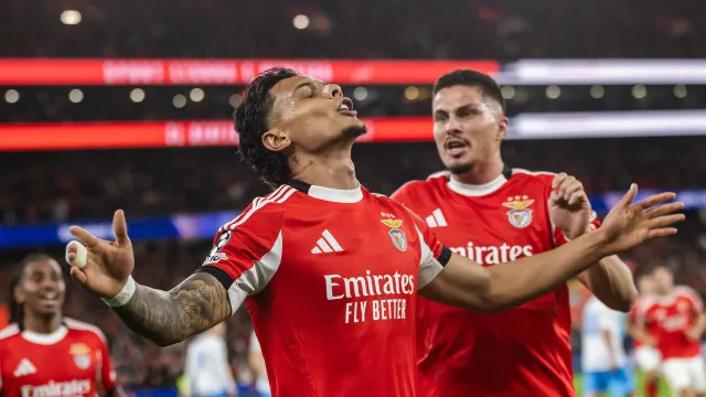 
                    Reforços... a prazo. Benfica e Marco Silva limpam mercado do último verão
                