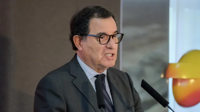 
                    Governo quer avançar com plano especial de investimento público em Sines
                