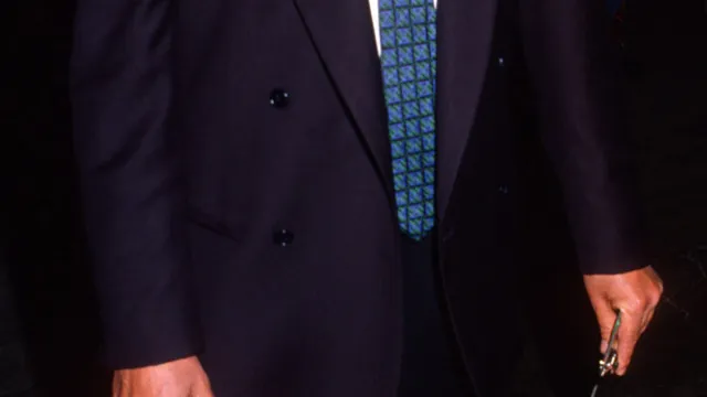 
                    Revelada a causa da morte de Tim Curry, ator de 