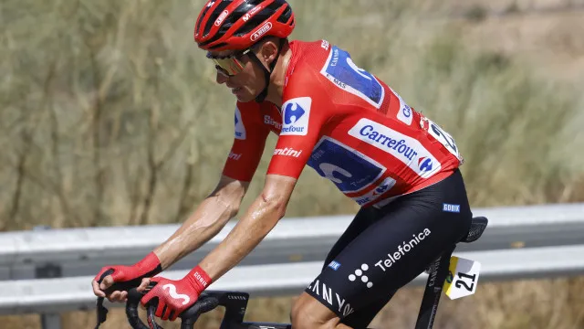 
                    Enric Mas consolida liderança após a 12.ª etapa da Vuelta
                