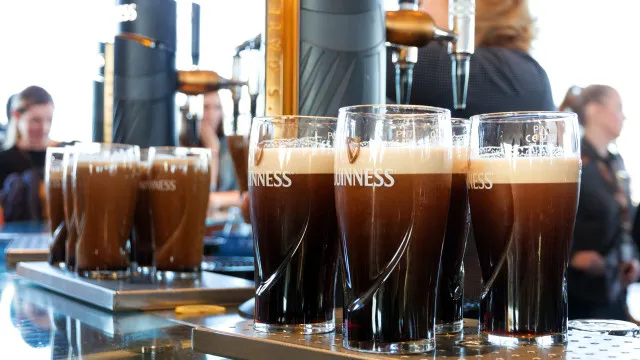 
                    Mais de 800 barris de Guinness furtados em Cheshire. Valem 239 mil euros
                