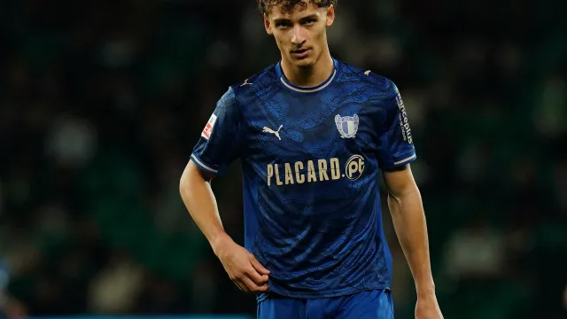 
                    Oficial: Rudi Almeida inscrito pelo Amarante por empréstimo do Famalicão
                