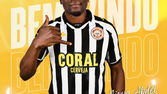 
                    Oficial: Nacional anuncia reforço horas antes da visita ao Sporting
                