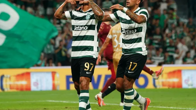 
                    Este Sporting respira melhor com Suárez a sorrir ante uma parede italiana
                