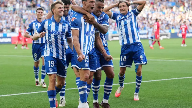 
                    Alavés supera Real Madrid após vencer Osasuna. Luís Castro empata
                