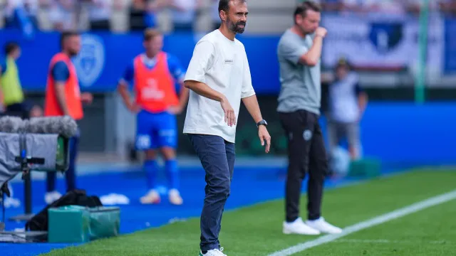 
                    Paris FC bate Marseiile e Strasburg, de Hugo Oliveira, goleia Troyes
                
