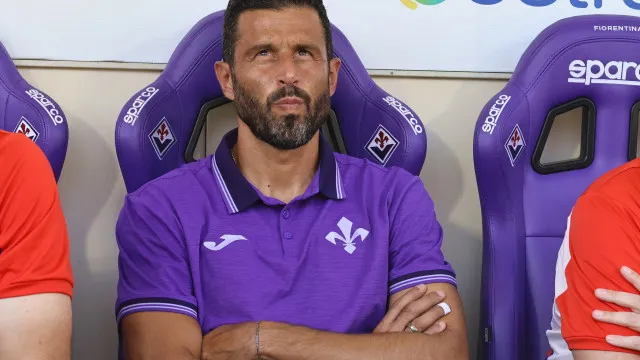 
                    Oficial: Pote e João Mário ficam sem treinador na Fiorentina
                