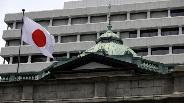 
                    Reservas cambiais do Japão sofrem queda recorde após intervenção no iene
                
