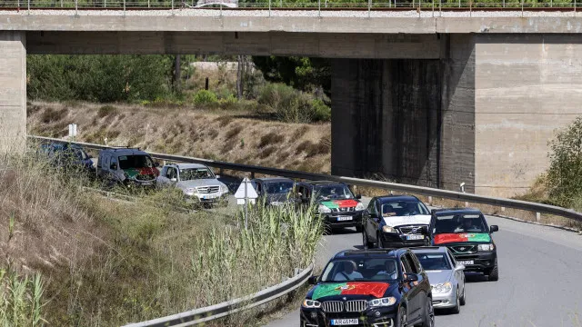 
                    Protesto dos combustíveis provoca até 15 km de fila nos acessos a Sines
                