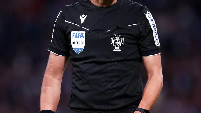 
                    Não são só jogadores. Cláudio Pereira (e não só) falham testes físicos
                