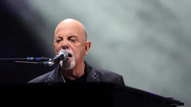 
                    Billy Joel: Apaixonou-se pela mulher do amigo e hoje chora a morte dele
                
