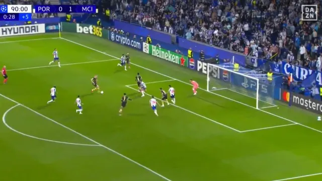 
                    E tudo Haaland decidiu. Os golos da vitória do City frente ao FC Porto
                