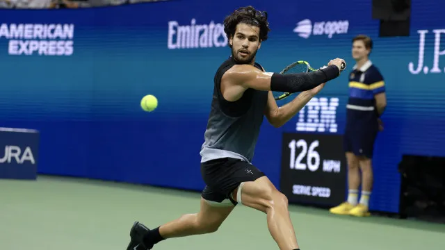 
                    US Open: Carlos Alcaraz falha meias-finais após derrota com Ben Shelton
                