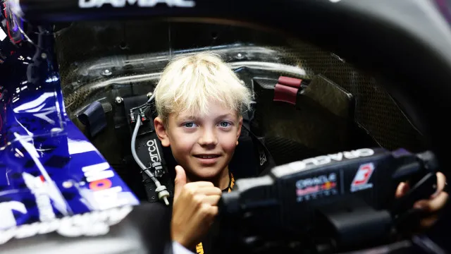 
                    Aos 11 anos, aponta à Fórmula 1. Filho de Räikkönen assina pela Red Bull
                