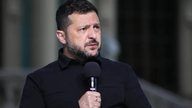 Zelensky pede mais 70 mil milhões de euros à UE para 2027