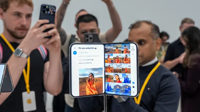 “Aquecer as nossas sobras”. Samsung reage ao iPhone Duo da Apple