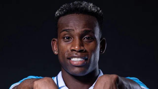 
                    Oficial: Cristian Cañozales é reforço do Vizela
                