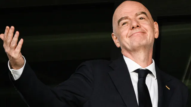
                    Infantino usa ex-Sporting para criar 