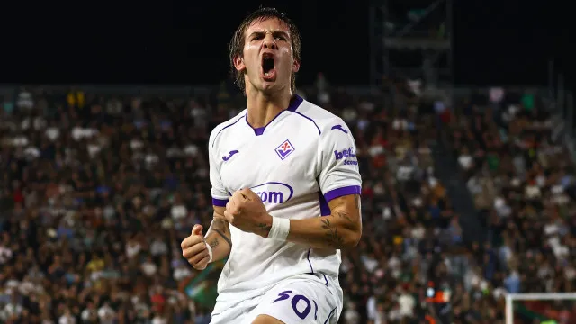 
                    Nem Pote, nem João Mário. Excluído de Mourinho sacode crise da Fiorentina
                