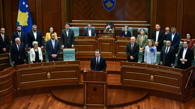 
                    Novo Governo de Albin Kurti aprovado pelo parlamento do Kosovo
                