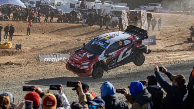 
                    Oliver Solberg vence Rali do Chile e Toyota conquista 10.º título mundial
                