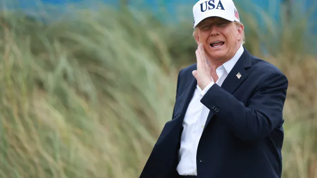 
                    EUA sairão do Irão, a não ser que Trump decida 
