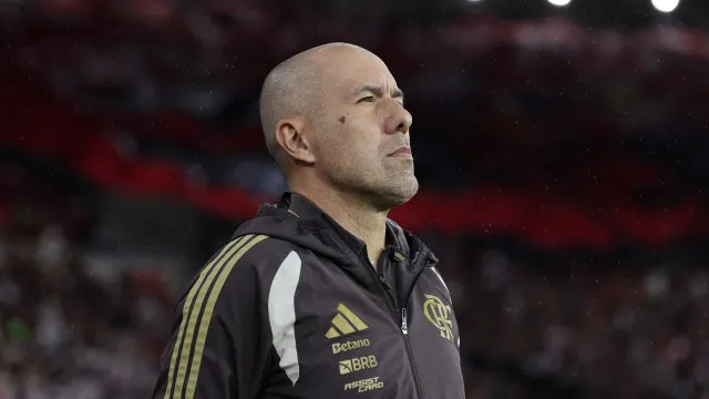 
                    Leonardo Jardim 'responde' a Abel e mantém Flamengo de olho no título
                