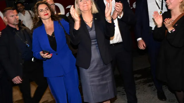 
                    Sociais-Democratas suecos disponíveis para coligações à esquerda ou centro
                