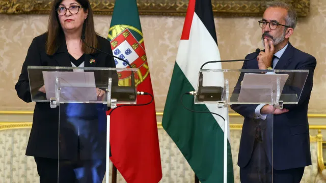 
                    MNE palestiniana em Lisboa: 