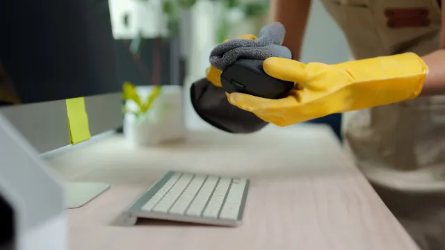 
                    Rato de computador demasiado sujo? Saiba o que fazer para limpar
                
