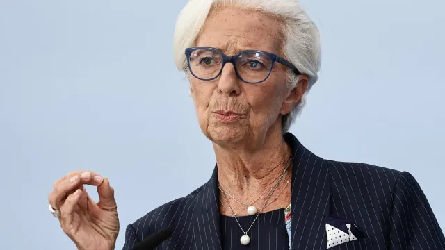 
                    Lagarde: Europa arrisca financiar IA norte-americana sem colher benefício
                