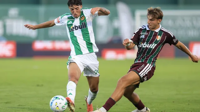 
                    Chuva de golos acaba em empate e Estrela continua sem perder
                