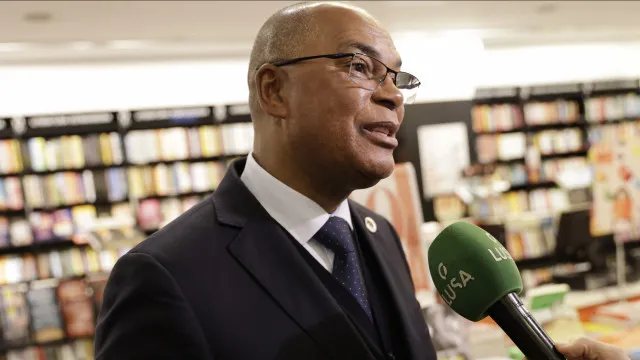 
                    UNITA acusa Angola de usar registo eleitoral para beneficiar MPLA
                