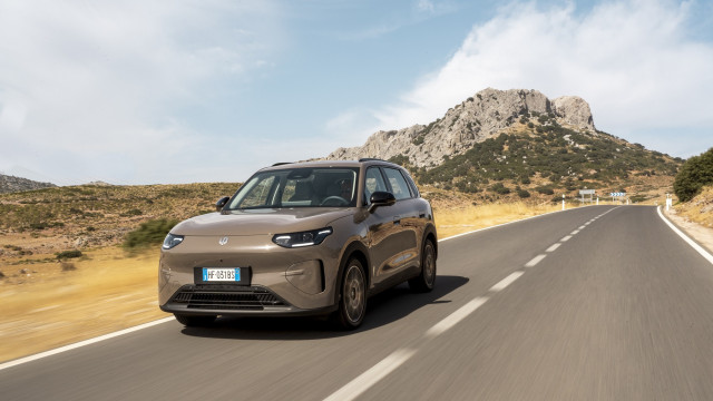 Novo crossover elétrico chinês chega a Portugal no próximo mês. Os preços