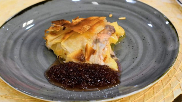 Não sabe como usar queijo quark? Eis a receita da tarte proteica de maçã