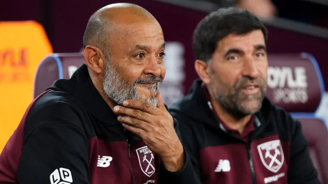
                    NES afastado em estreia de Pablo a marcar. Liverpool e Arsenal prosseguem
                