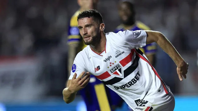 
                    Golo português não evita a eliminação do São Paulo da Taça Sul-Americana
                