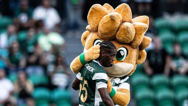 
                    'Fantasma' está de volta. Recaída de Ibrahima Ba assombra Sporting
                