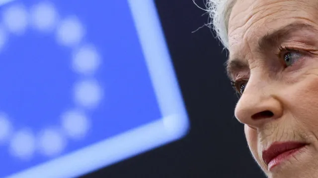 
                    Von der Leyen quer tecnologia de IA com o 