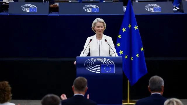 
                    UE realiza congresso em 2027 para repensar Europa, anuncia von der Leyen
                